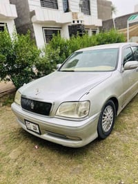 تيوتا كراون • ٢٠٠٣ • مكينة ٣٠٠٠