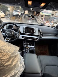 سبورتج موديل 2025 بلاك ادشن فول عدا البونراما  ماشية 11 الف  مكفولة عد...