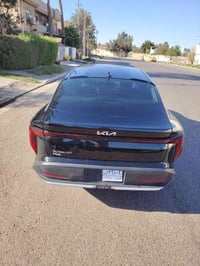 للبيع كي 4 موديل 2025 دخول جديد بدون رقم ماشيه 11 لف ضرر السيارة بنيد ...