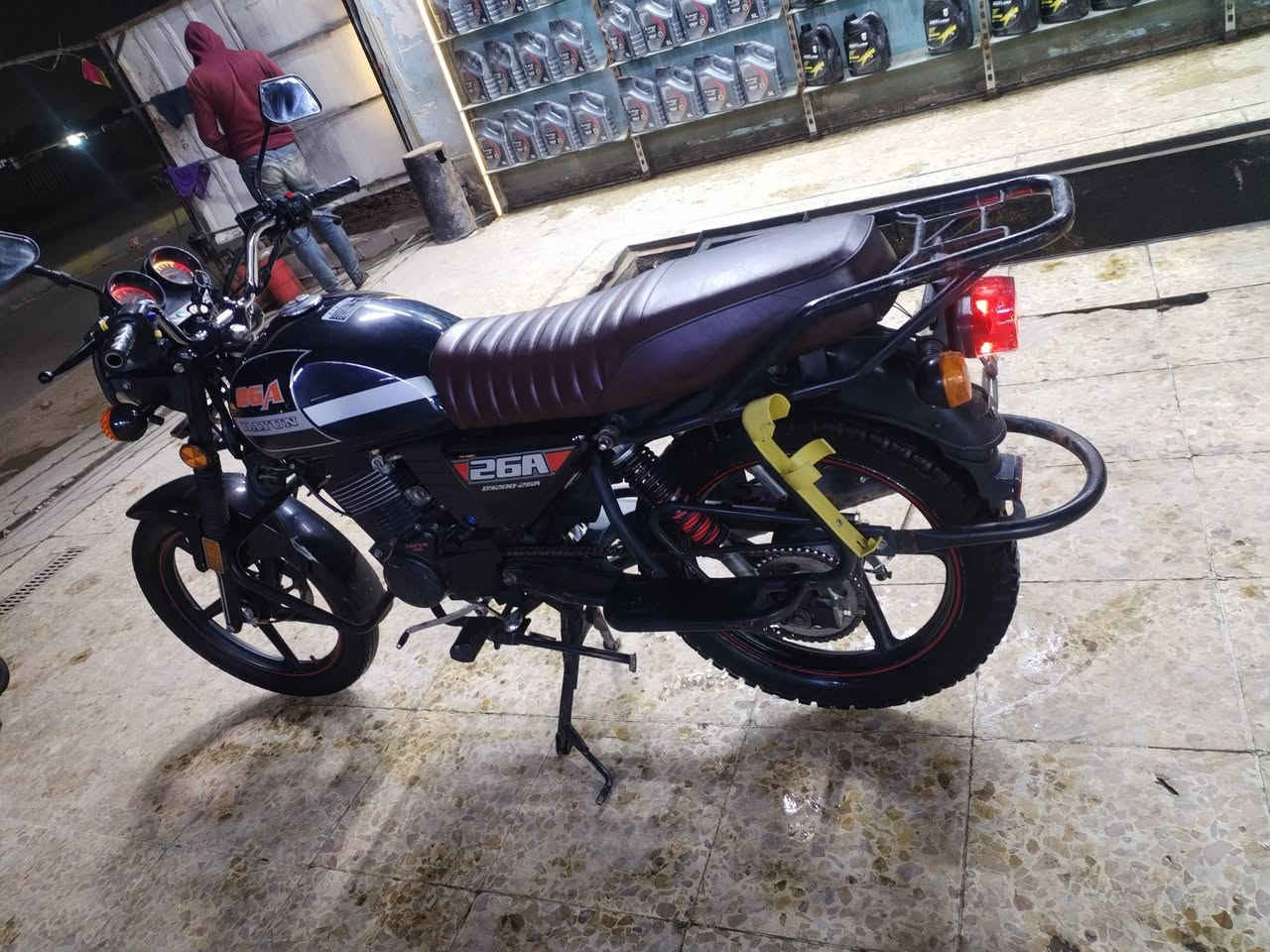 دايوان نفخ
مكينه ٢٠٠ كتابه الحمره طالعه ٢٣
اوراق اصولي مداور يم وكيل 
مكينه مكفوله شرط مافتوحه
دراجه شوفت عينك شرط احله من صور 
معروضه مليون و ٤٥٠ بيهه مجال بسيط 
*********** مكاني كربلاء حي الأطباء
