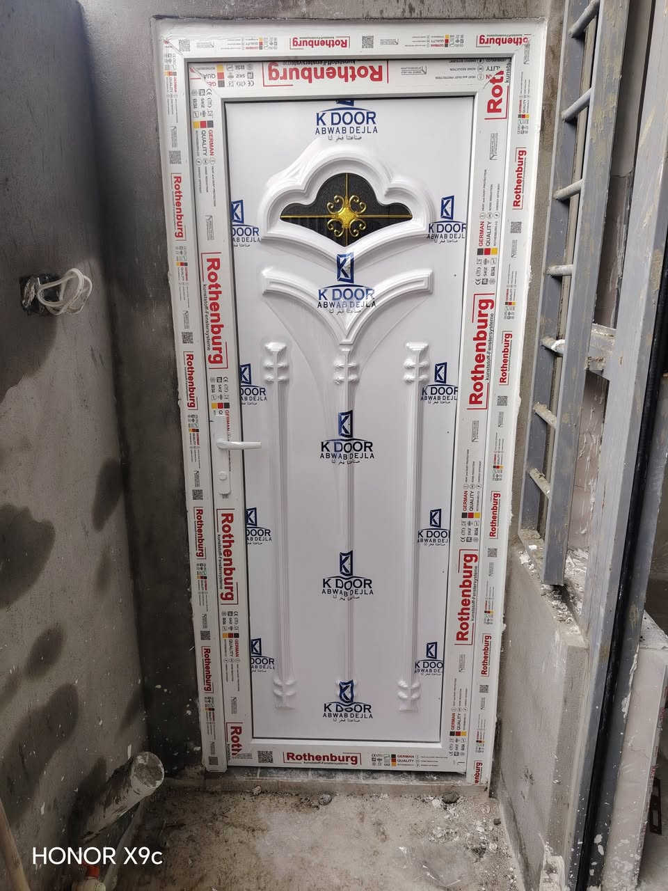 باب بلاستك درجه 1
100 الف معا الشد
شباك ابيض معا الشد25 دولار
العنوان موصل صناعه الكرامه
***********
***********
