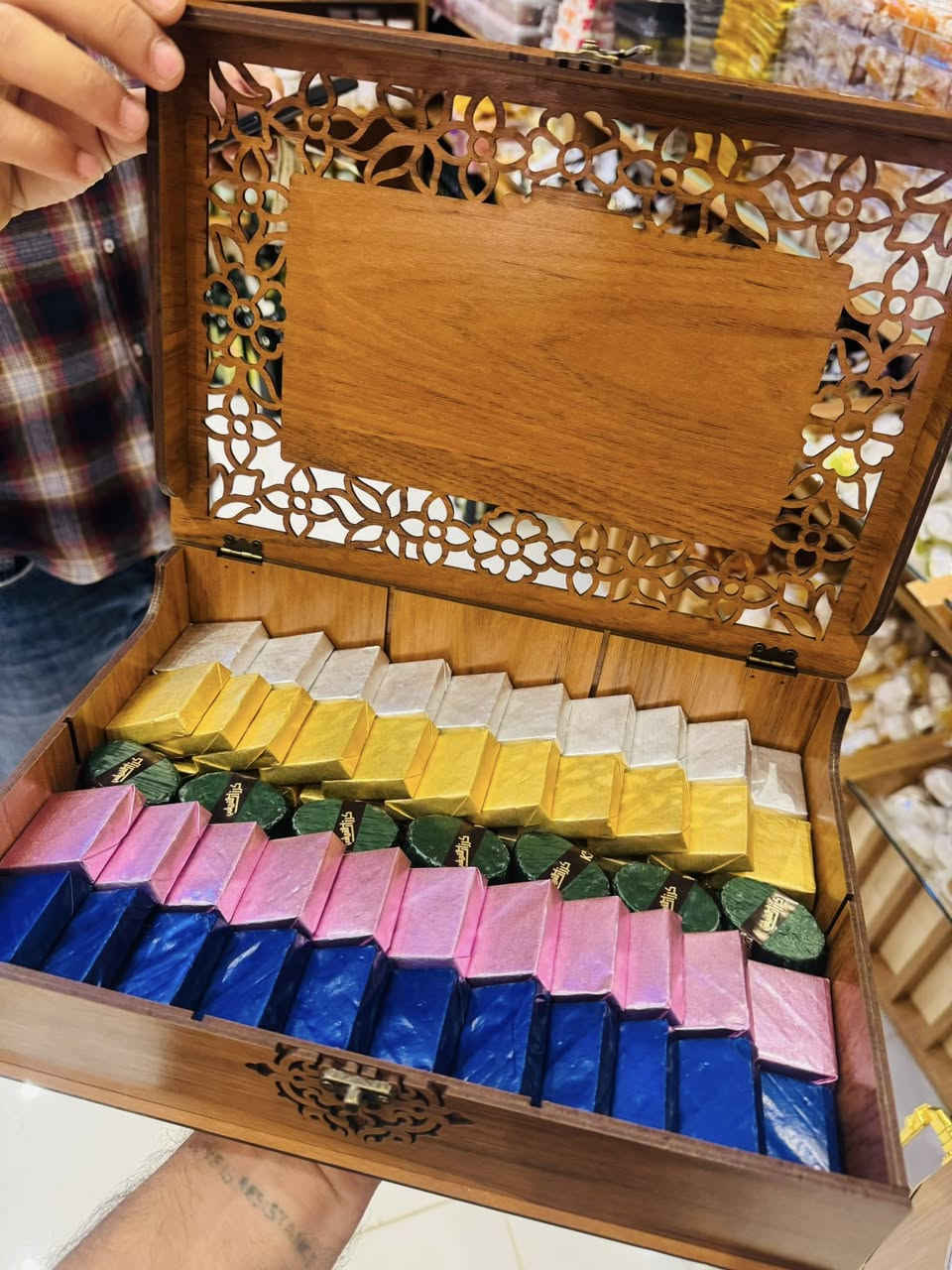 علب الهدايا والبوكسات المتوفره 🤩


**إذا كنت صاحب هذا الإعلان وتريد حذفه لأي سبب، رجاءا أرسل رسالة إلى الدعم الفني**