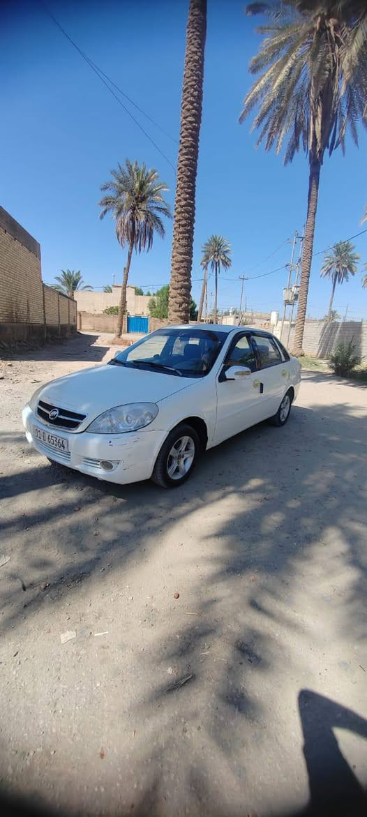 سلام عليكم سياره ليفان 520للبيع موديل 2011بيها صبغ بل باب الأيمن الخلفي+الجاملغ الخلفي فقط مصبوغات
مع وجود رصعات خفيفه تبريد شغال كهربائياتيها كلها شغاله تخم تاير جديد 
رقم انكليزي جديد باسمنا السعر 35بيها 
مجال بسيط  ***********الاستفسار على الرقم
