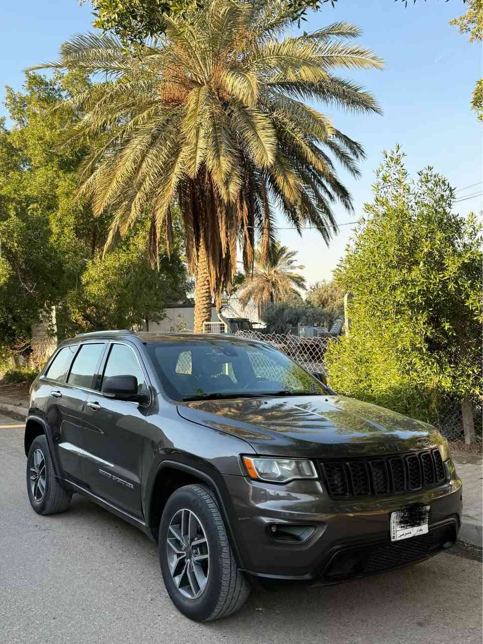 السلام عليكم 
جيب 2019 وارد امريكي
لمتد فول مواصفات: بصمة، كشنات جلد، مقاعد تدفئة تبريد 
ستيرن تدفئة ، ذاكرة مقاعد ، كشنات كهرباء، حساسات ، عدة الفتحة وهواي مواصفات غيره.
الضرر: جاملغ وبنيد فقط
السعر: 190$ وبيه مجال بسيط 
الاستفسارا: *********** بغداد, العراق
