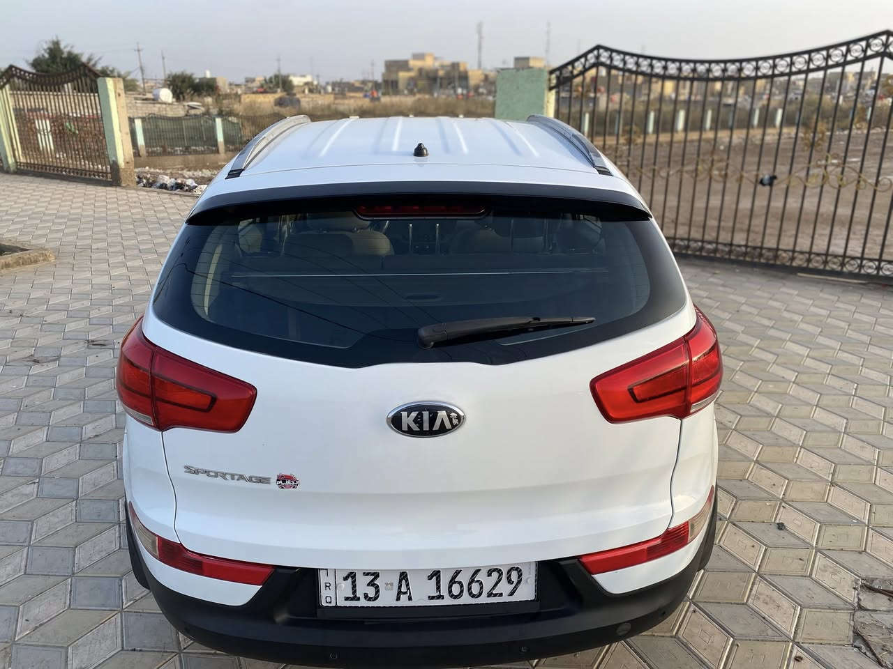 سبورتج2015 بأسمي سنويه جديده ماشيه 150  كفاله عامه ما عدا بارد بسيط جداً نضيفه السياره للأستفسار اكثر اتصال 
‭0772 921 6557‬
