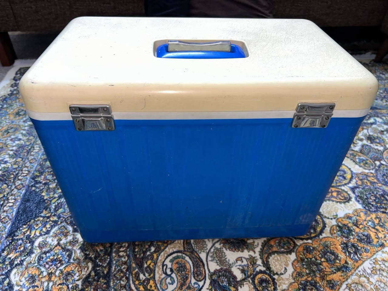 غراض للبيع كل حاجه ابسعر مكاني يم سيطرة الشعب القديمه بلسريدات الاتصال ***********
