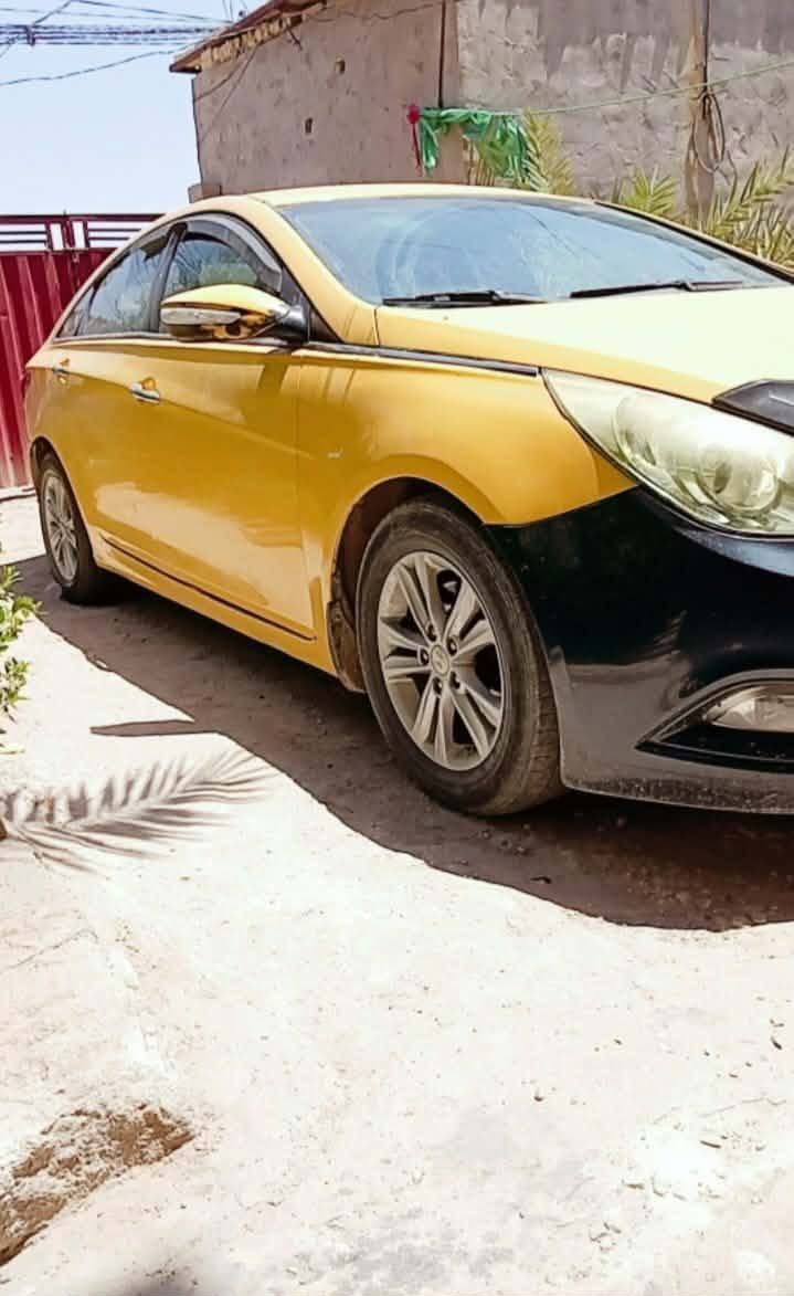 سلام عليكم سوناتا للبيع موديل ١١ امريكي مكينه 2400 جديده عل سحك كير حداديه سياره جاهزه تدفءه تبريد شرط تأخذه مامطلوبه الف المكان النجف السعر 85 ورقه سياره تخبل كشر دواخل كله حلو الهاتف ***********
