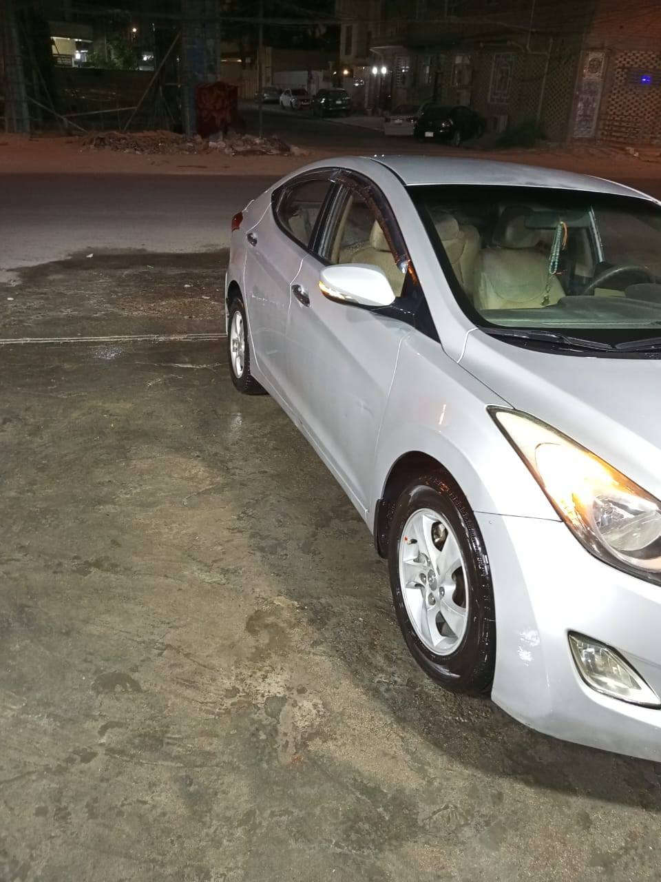 الانترى مديل 12 محرك 1600 
مكفوله  بيه طخات بصيطه سعر 99
*********** مكاني  نجف
