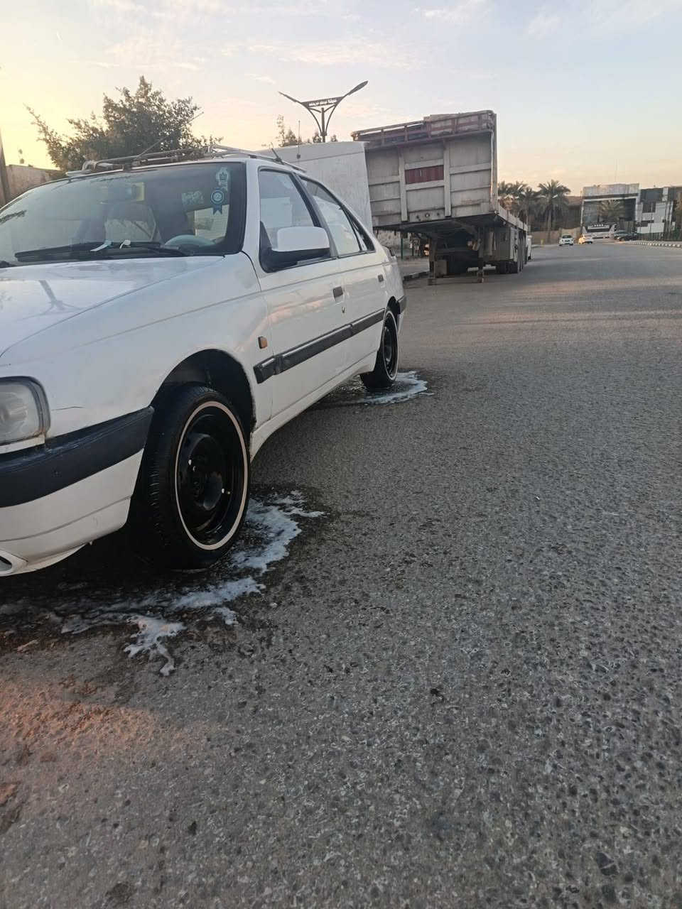 سلام عليكم بيجو مديل 13 سياره جاهزه ماعيزهه شي تخم تاير خطه كهربائي كلهه شغله زنون جديد اول امس شديته كير ومكينه جداد كشنات دوشمه حداديه الكدام 80 الوره 100 سياره بيهه جاملغ تبديل فقط مكان سياره النجف كوفه السعر 42 وبيهه مجال شي بصيط اليحب وسياره نصبتهه بعد حله ***********
