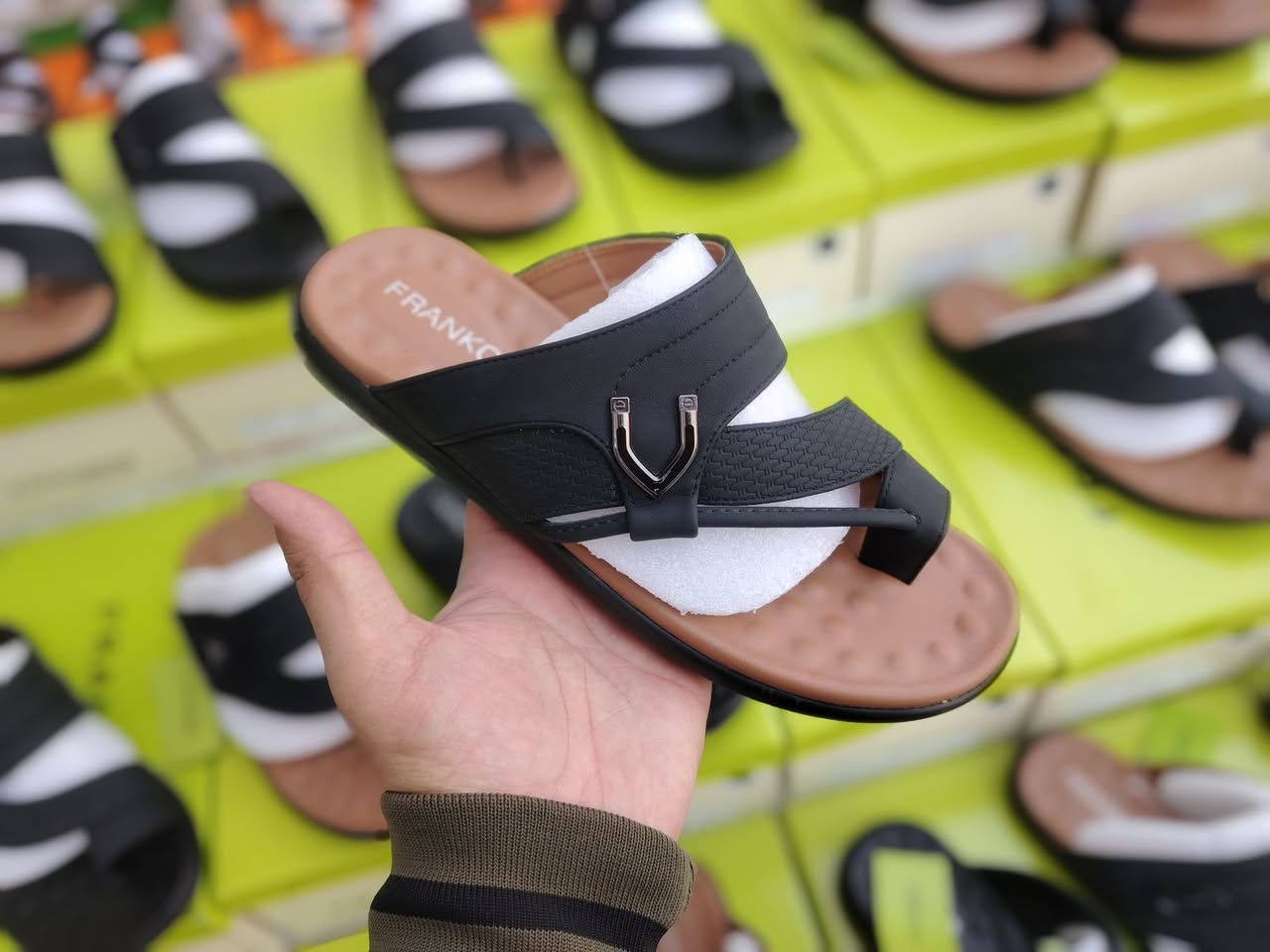 شلعه 100 كرتون الكرتون 8 قطع سعر 70


**إذا كنت صاحب هذا الإعلان وتريد حذفه لأي سبب، رجاءا أرسل رسالة إلى الدعم الفني**