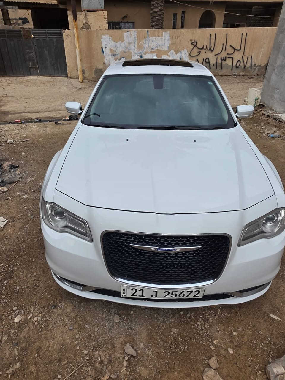 السلام عليكم
كرايسلر اوباما 2018  c300 كنديه كفاله عامه 

ماشيه 80 ميل قابل للزياده

بنوراما جلد شاشه جبيره فول مواصفات 

السعر 278 بيها مجال بسيط

مكانها اربيل او ديالى 

***********
