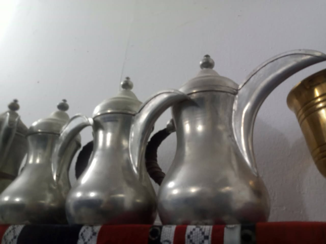 سيت دلال بغدادي نحاس مختوم  

قياسات 25*23*22سم

*********** واتساب☑️

يوجد خدمة توصيل لجميع المحافظات 🇮🇶
