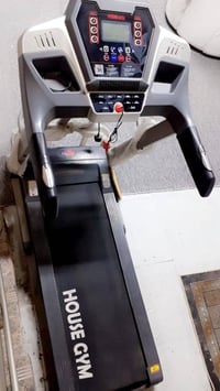 النجف المجمعات • جهاز رياضة • مولده