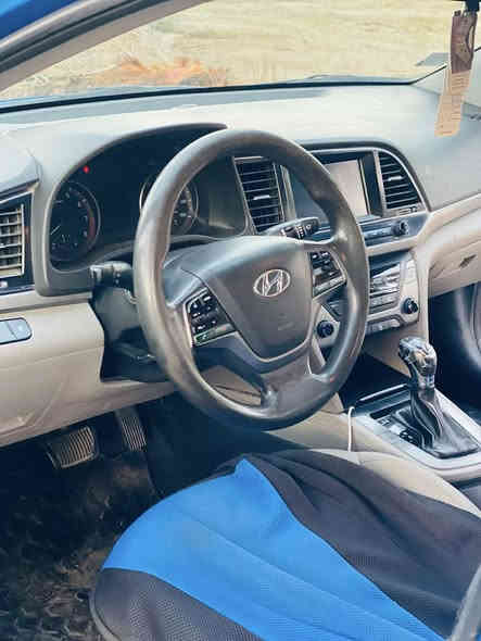 سلام عليكم النتره موديل ١٧ للبيع   وارد امريكي حادثهه بنيد ودعاميه لا لغد ولا شاصي بجم كبس  وباب الصدر مصبوغ نفسه اثر شخط مكاني بغداد سعر ١٢٨ وبيهه مجال بسيط ***********
