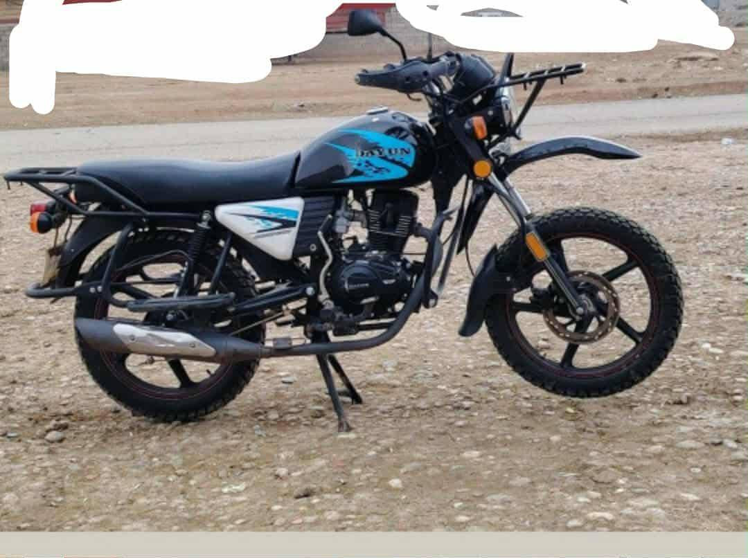 دراجه لبيع موديل ٢٣ دراه نضي فه
مكان شارع ٢٠ دراجه حلوه مذل  ماشوف بصوره
هاذه رقمي***********
وشري يخابر وشعر مليون وربع
