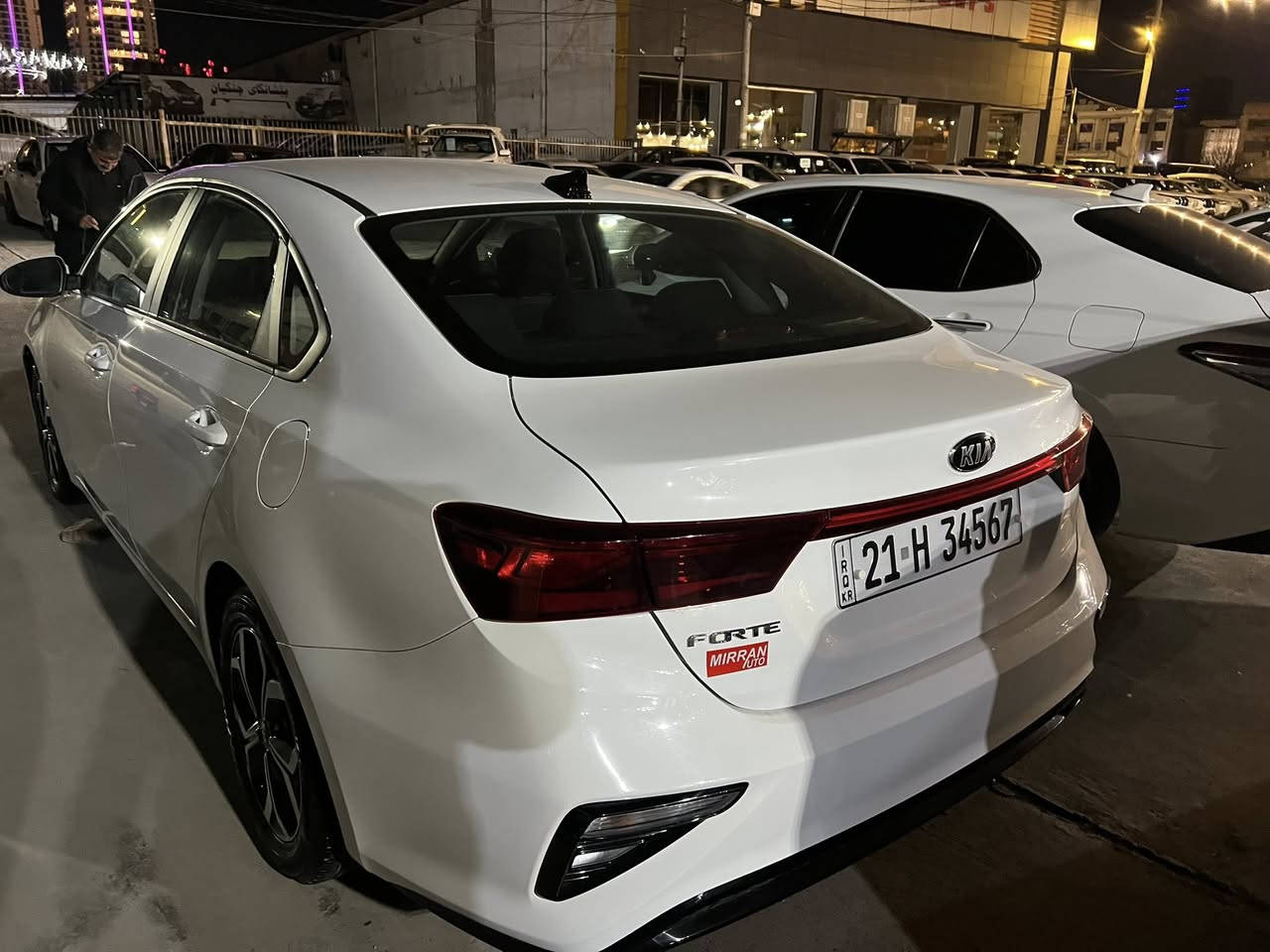 السلام عليكم سيارة فورتي موديل 2021 وارد
2 قطعة صبغ جاملغ وبنيد بدون دواخل
رقم وسنوية جديد شرط تحويل
ماشية 60
السعر 132 
للاتصال ***********
مكان سيارة سليمانية
محرك وكير بشرط
