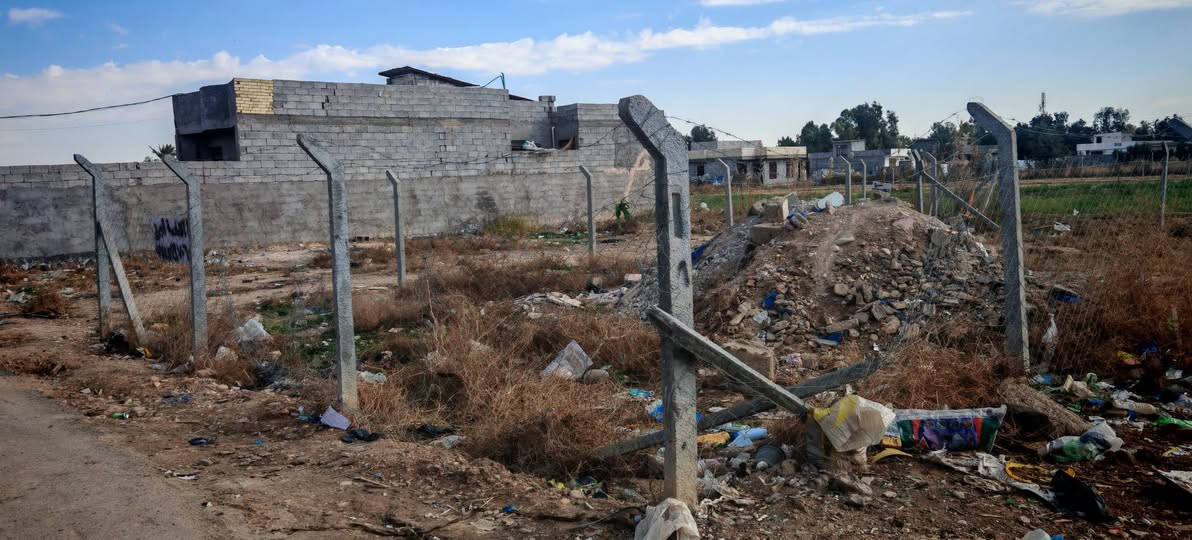 يتوفر قطعة أرض للبيع 100 متر العريفيه شارع ابو فداء خدمات كامله ماء وكهرباء وتبليط للاستفسار
***********
