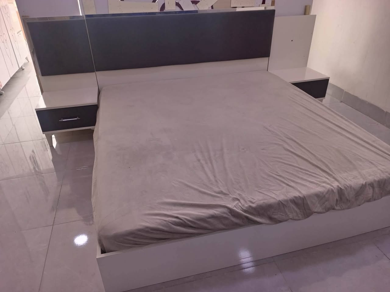 غرفه نوم 5قطع مبي اي عيب عنوان كركوك 425.الف


**إذا كنت صاحب هذا الإعلان وتريد حذفه لأي سبب، رجاءا أرسل رسالة إلى الدعم الفني**