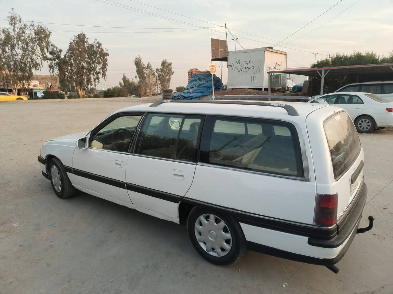 سلام عليكم سياره اوميكه اسيشن موديل 92 محرك 20 سياره سبغ عام جماليه فقط بدون ضرر بدون معجون بدون خياص ابشرط كير محرك صدر اكسل ابشرط رقم كركوك سنويه جديد لحد 2028 مشروع وطني سعره 27 بي مجال شراي خابر *********** مكان داقوق
