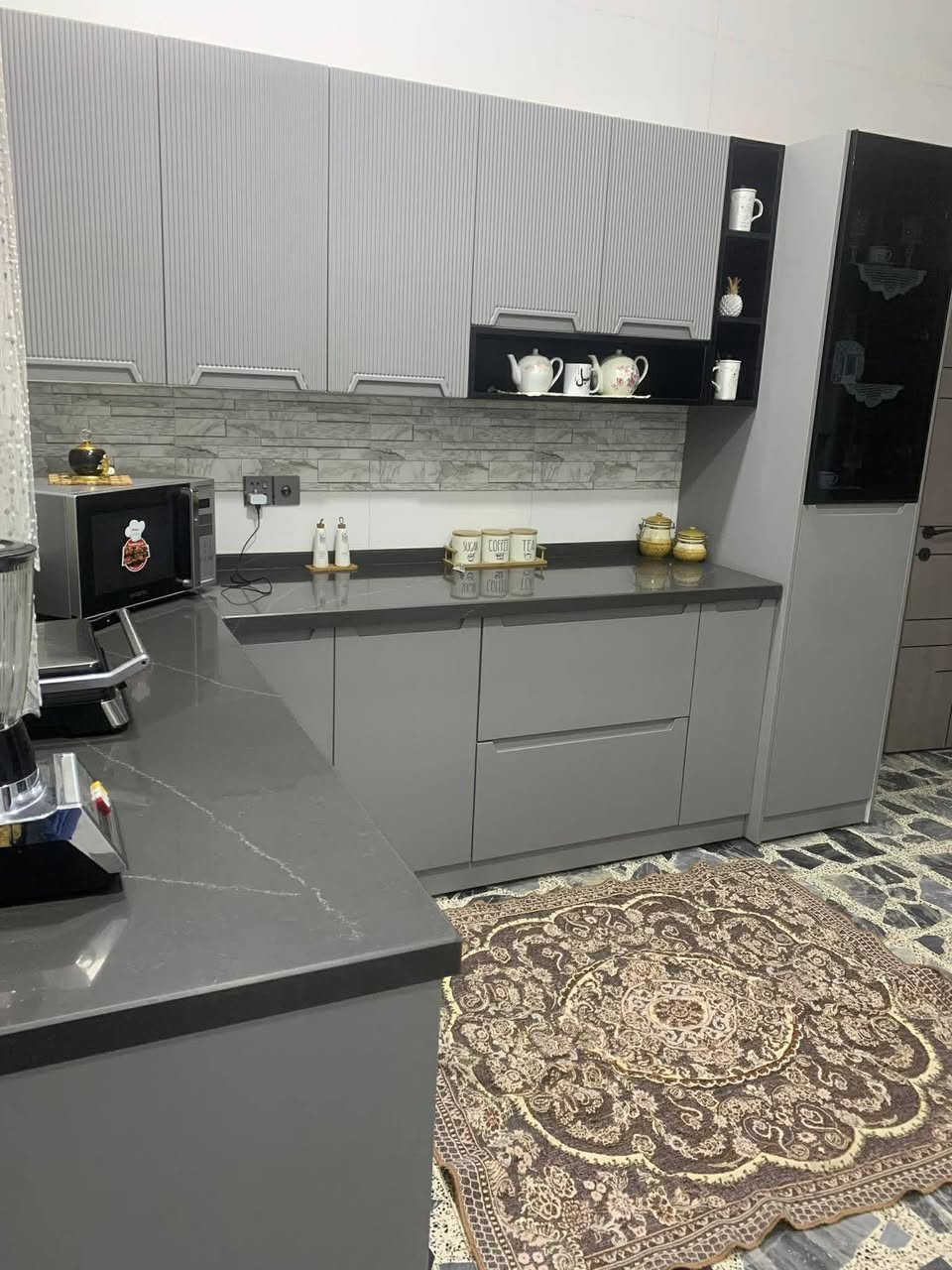 [[بسم الله الرحمن الرحيم]]
    🏡     🏘      🏚 

#يوجد_بيت_للبيع

#العنوان  الفلوجة 
#المنطقة الجغيفي الثانية// قرب شارع لكبيسات 
 
✅المساحة : 200م
⬆️ الوجة : 8م
🏞️النزال : 25م
 
مكون
غرف  4 سويت 
استقبال 
صالة 
مناور 
مطبخ حار + بارد 
صحيات 
الارضيه سيراميك 
الجدران سيراميك 

                       #بناء 🧱 : طابوك
      
       #شارع 🏞️⬆️⬆️ : 12م 

  #السعر_محدد_من_قبل_البائع 
        
    ⚖️⚖️   نوع الملك : طابو صرف زراعي تحويل مباشر 🏙 

            #السعر_الواحد💰💸: 193مليون وبي مجال

__________________________________

للأستفسار⛔🖲️ : مراجعة 
🥇#مكتب_الرافدين_للعقار 🥇
العنوان شارع المنجزات تقاطع جامع التقوئ مجاور محطة نمبر وان المركزية لغسيل السيارات 🚗🚖
__________________________________

#ملاحظة//📋📑 اذا لديك عقار تريد تعرضة للبيع او تريد تشتري عقار قم بمراسلة الصفحة او اتصال على لارقام الموجودة+ واتساب
            
         #للأتصال_او_واتساب 📞  ***********
         #للأتصال_كورك.   📞.       ‏‪***********‬‏

#بيع_وشراء_الدور_السكنية_والزراعية_العقارات_في_مدينة_الفلوجة #مكتب_الرافدين_للعقار_بيع_وشراء_العقارات_بسعر_مناسب
@#عقارات_الانبار_الفلوجة
