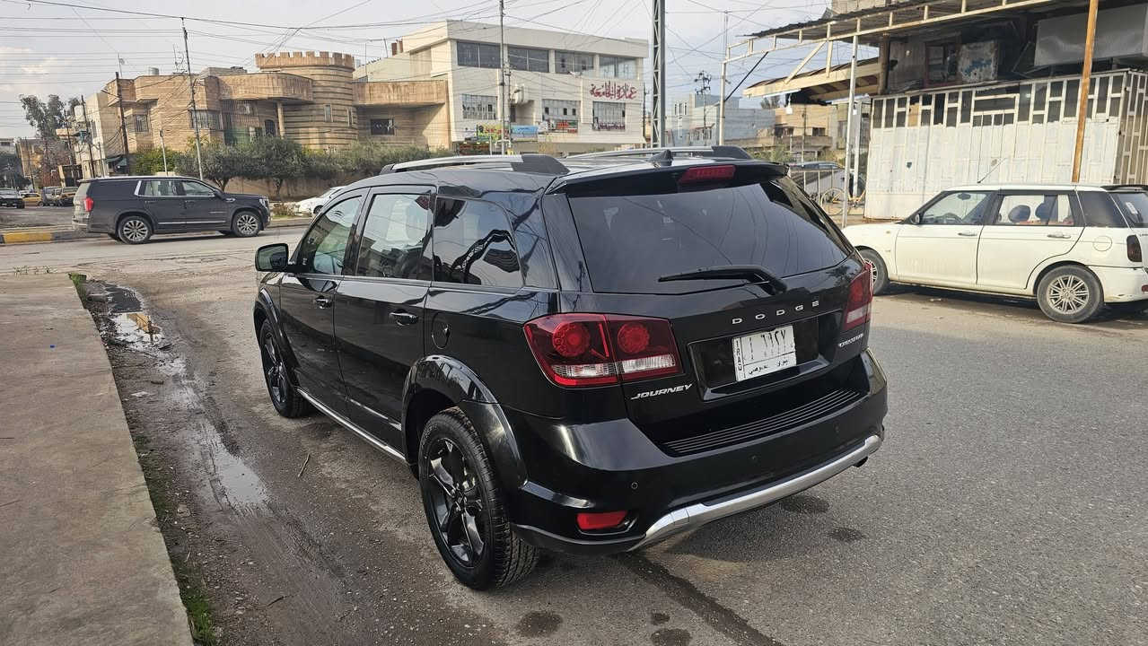 السلام عليكم
دوج جورني للبيع
موديل. 2020.  السعر.  140
جورني محرك حجم 2400 دوش 
محرك مامفتوح شرط وكير شرط 
السيارة فول مواصفات 
تبريد ثلاثة قطة شغال
سلايت كشنات جلد 
كشنات كهرب بصمات تشغيل 
بصمة أبواب شاشة وكامرة وتحكمات 
سيارة جاهزة جاهزة للاستفسار 
***********
***********.  موصل المحاربين
