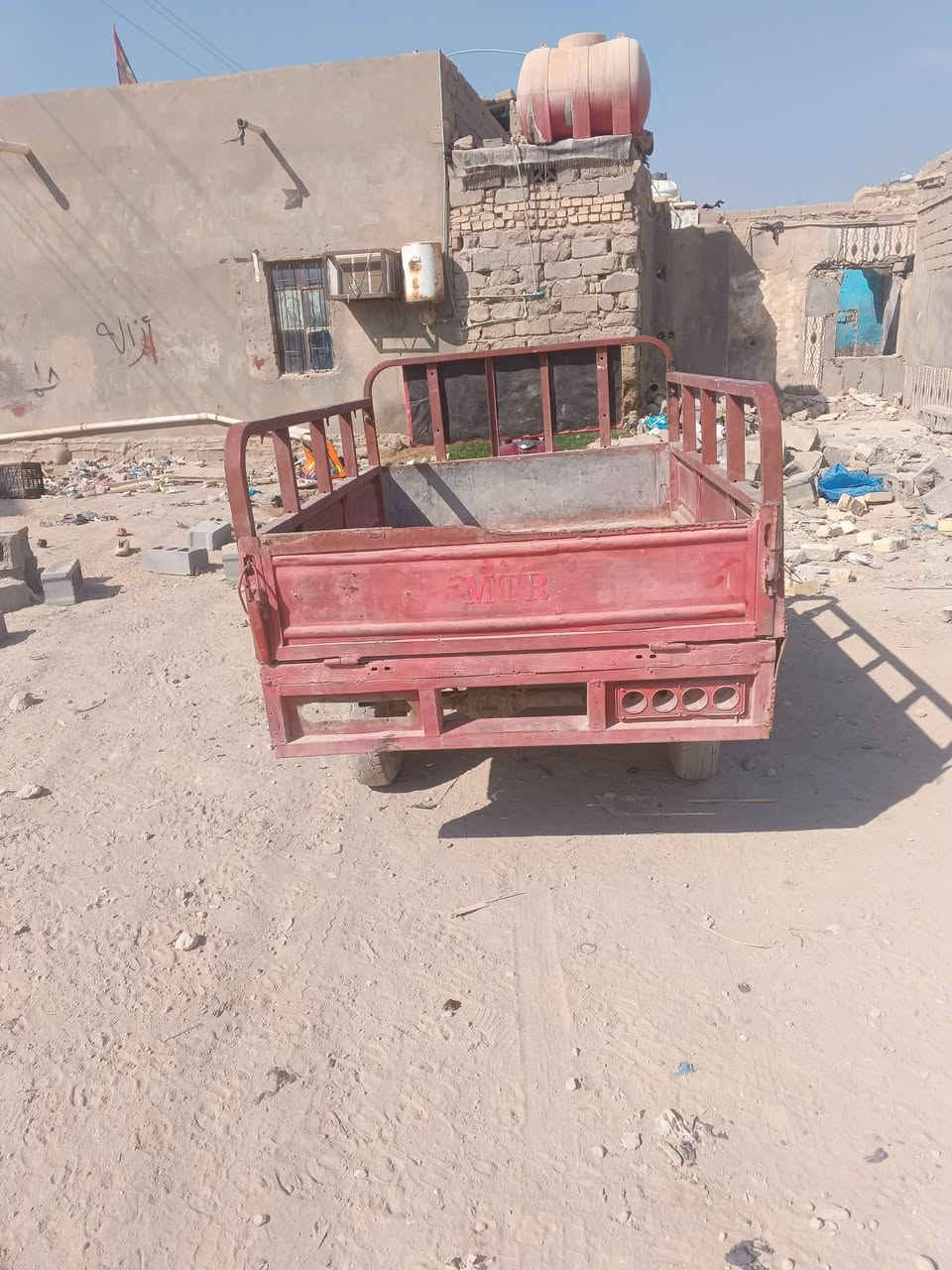 سلام عليكم ستوتة للبيع السعر 450وبيهة مجال قليل مكاني القرنة رقم ***********
