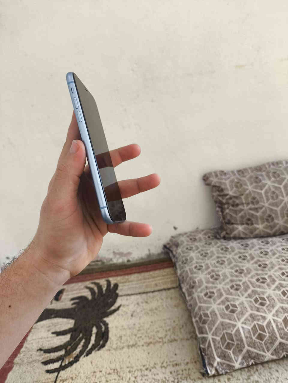 🔥 ايفون XR للبيع 🔥

📦 الذاكرة: 64 جيجا
🔋 البطارية: 100% (مستبدلة أصلي)
📱 الحالة: الجهاز شغال بالكامل وما بي أي خلل

✅ كلشي شغال طبيعي:

📶 سيم كرت

😊 فيس آيدي

🖥️ شاشة أصلية (ثلث خيارات)

🔊 سماعات

📸 كاميرات فول

📳 هزازات

📝 ملاحظة:

أكو ضربة خفيفة بالـ Glass موضّحة بالتصوير

سواد بسيط بمكان الضربة، ما مأثر عالاستخدام ولا مبين

💰 السعر: 110 ألف فقط 💸
📍 الموقع: موصل – الأيسر
📞 الاتصال أو خاص: ***********
