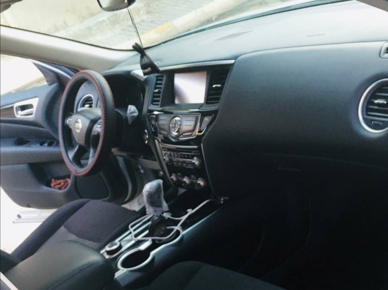 السلام عليكم نيسان بافندر موديل ٢٠١٩مواصفات  SV صور الحادث داخل المنشور ***********
