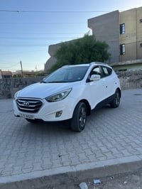 اخوان توسان خليجي  موديل 2015  كفاله عامه ما عده بيها طخه بل بنيد  سنو...