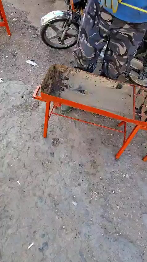 اخوان هذن مناقل شوي العنوان ميسان العماره الماجديه شارع ملعب العدد 5كميه محدوده جميع قيسات الحجز اتصال عله رقم ***********
