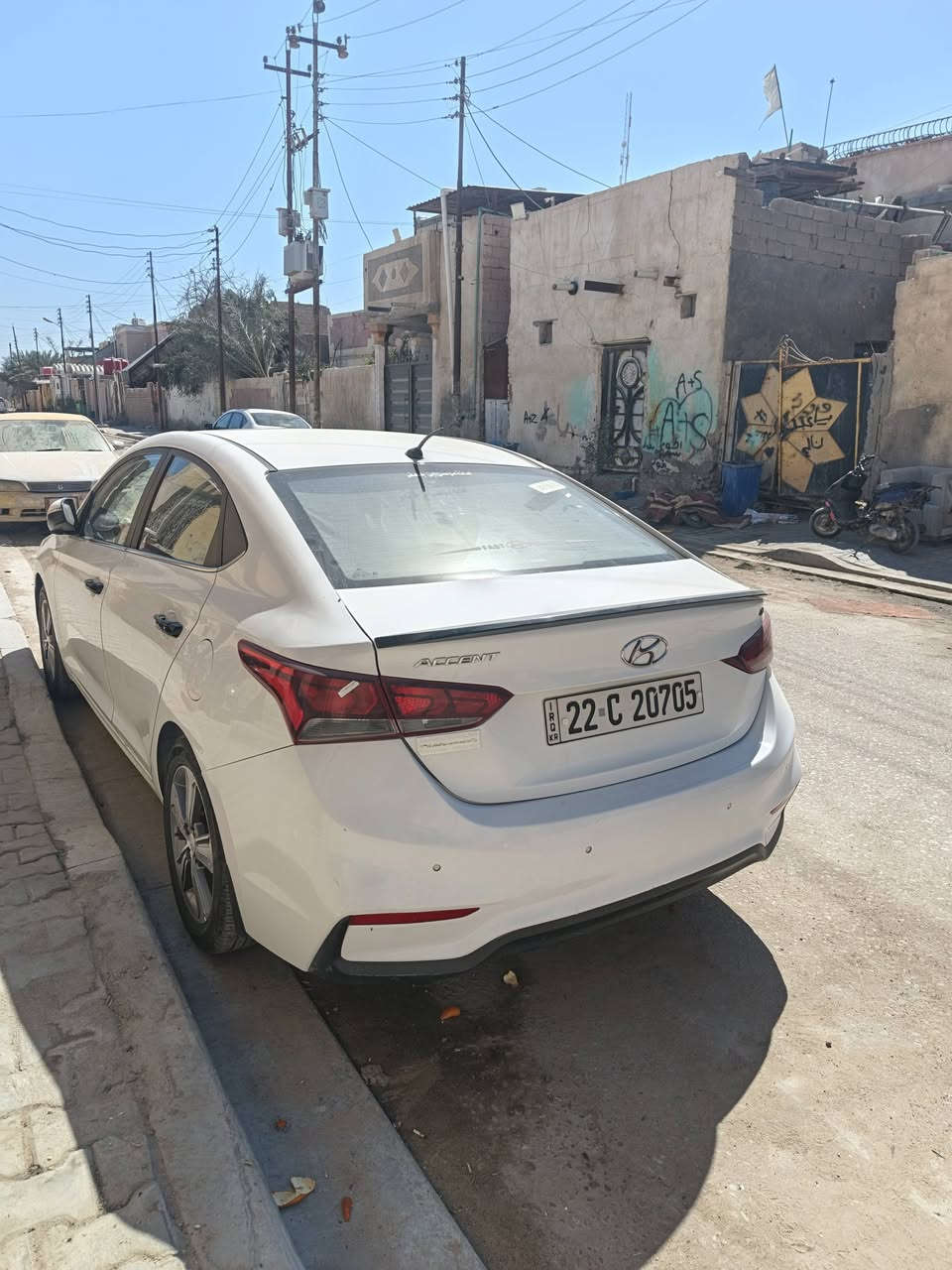 السلام عليكم سياره للبيع اكسنت خليجي موديل 2019 لسياره كفاله عامه كير حداديه تبريد فول مواصفات سنويه بسم صاحبه بل بصره السعر 135 ورقه العنوان /البصره تنومه /رقم الهاتف ***********
