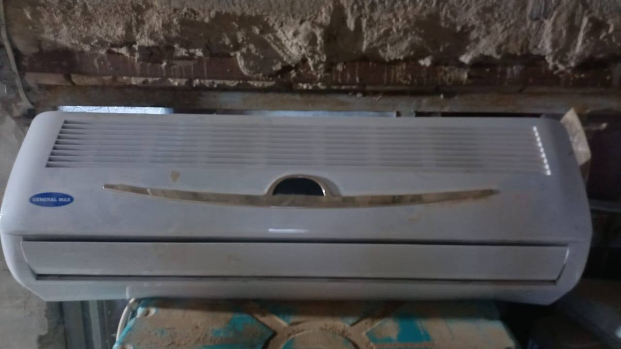 سبلت طنين شرط الشغل سعره ٣٢٥ وبيها مجال *********** اتصال

