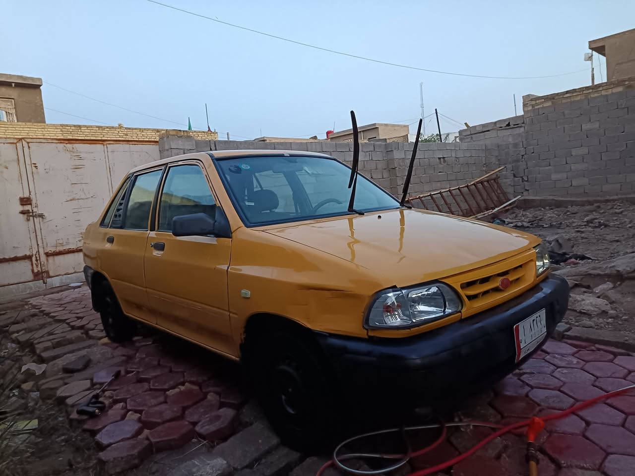 سلام عليكم سايبه مديل ٢٠١٣ رقم واسط تحويل سياره خير من الله سياره بيه صبغ 
مكينه كيه برايد مفتوحه مكينه خير من الله ناعمه تخم تاير تبديل بوربرين باتري جديد بس صدر امامي ضعيفه السعر ٢٨ وبيه مجال... ودلل ***********
