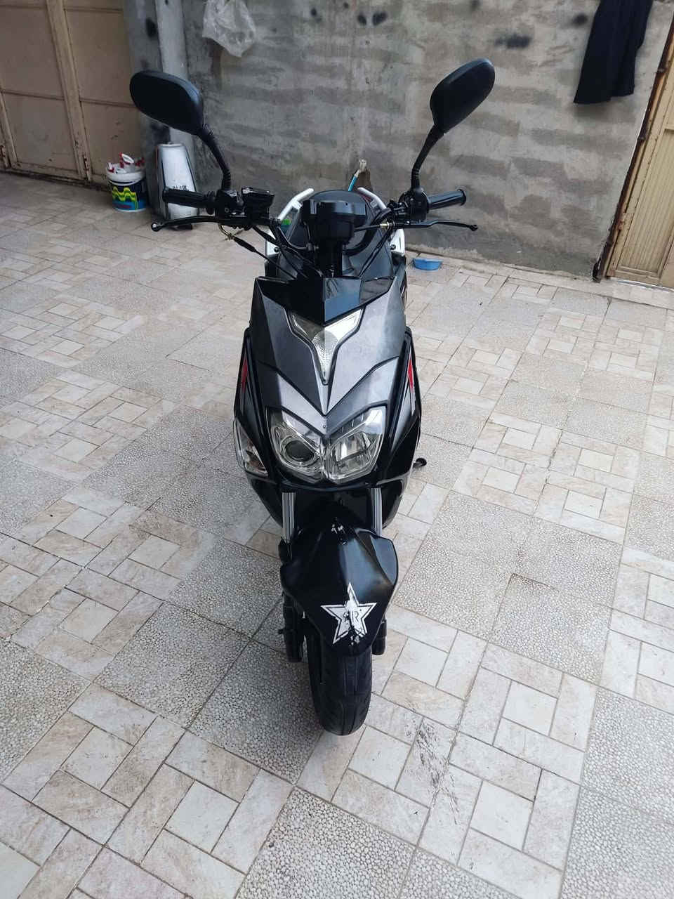 بســـــــــم اللــــــــــــــه الڕحــــــــــــمان الڕحـــــــــــــیم
***********   =====   ***********
ماکس مۆدێل 2024 هەمووگیانی بێعەیبە  یەک سولف ئیشەکات
مەکینە 150زۆر بەقەوەتە..نرخی 500 هەزار وو  مەجال 
تکایە مشتەریت تێلبکەوو وەرە بۆلام تاقەتی چاتم نییە..
سووپاس ئەدمنی ❤
