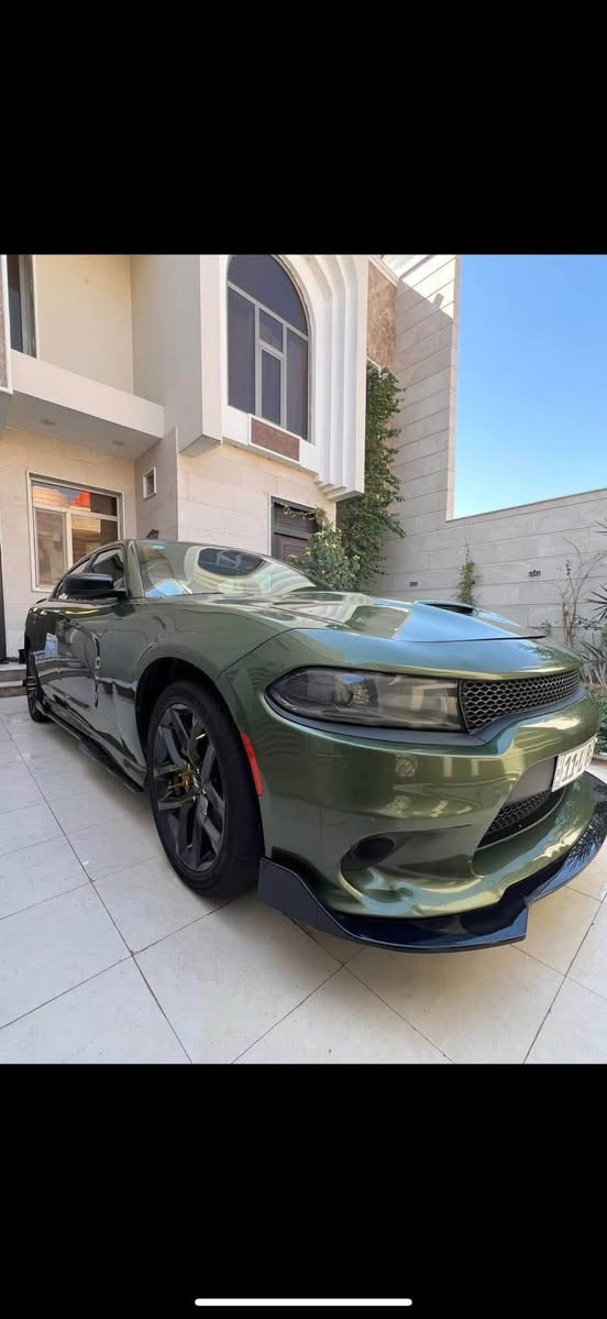 السلام عليكم جارجر gt 2019 بلاك ايديشن تراك باك ماشية 78،000mi كشنات حضن السيارة عليها اويل كاج كان وعليها عدسات اوزوم ولد متغير اشارة بالحاجب 
لون مميز زيتوني 
والسيارة عليها دبات 
كزوزات وصوت رياضي 
الموقع /البصرة 

السيارة كفالة عامة فقط باب السدر مبدل وكالة ونفس اللون  
للاستفسار /*********** البصرة, العراق
