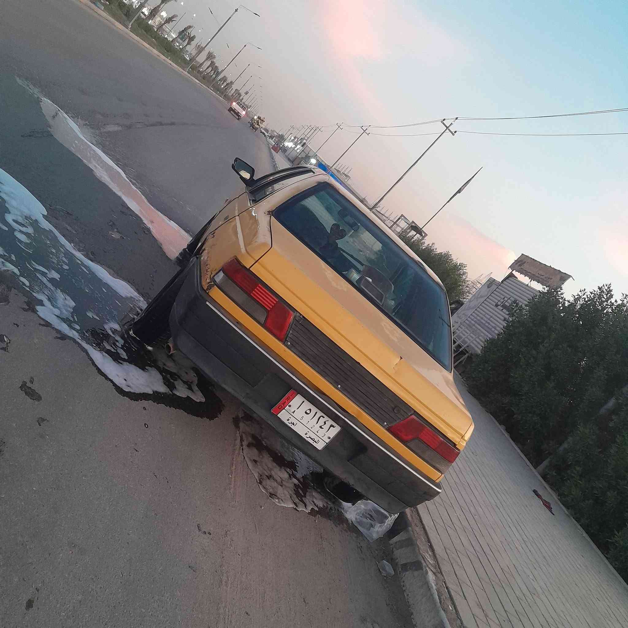 السلام عليكم  سيارة بيجو روى موديل ٩ محوي مكينه و كير ياباني   تبريد ناقصه غاز راعيها موجود بالبشره رقمها بصره سعرها 22وبيها مجال  مكان بصره أبوالخصيب حمدان رقم الهاتف ***********

