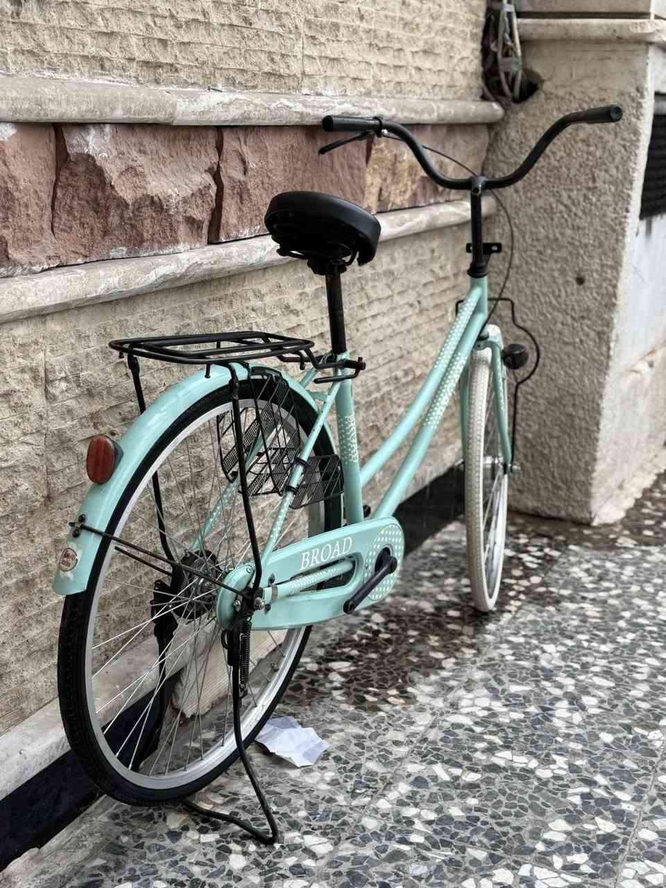 سلام عليكم باسكل بناتي البيع باسكل فول نضافه موديل 18 السعر ب120مكاني بغداد جديدة الي ريده *********** اتصل
