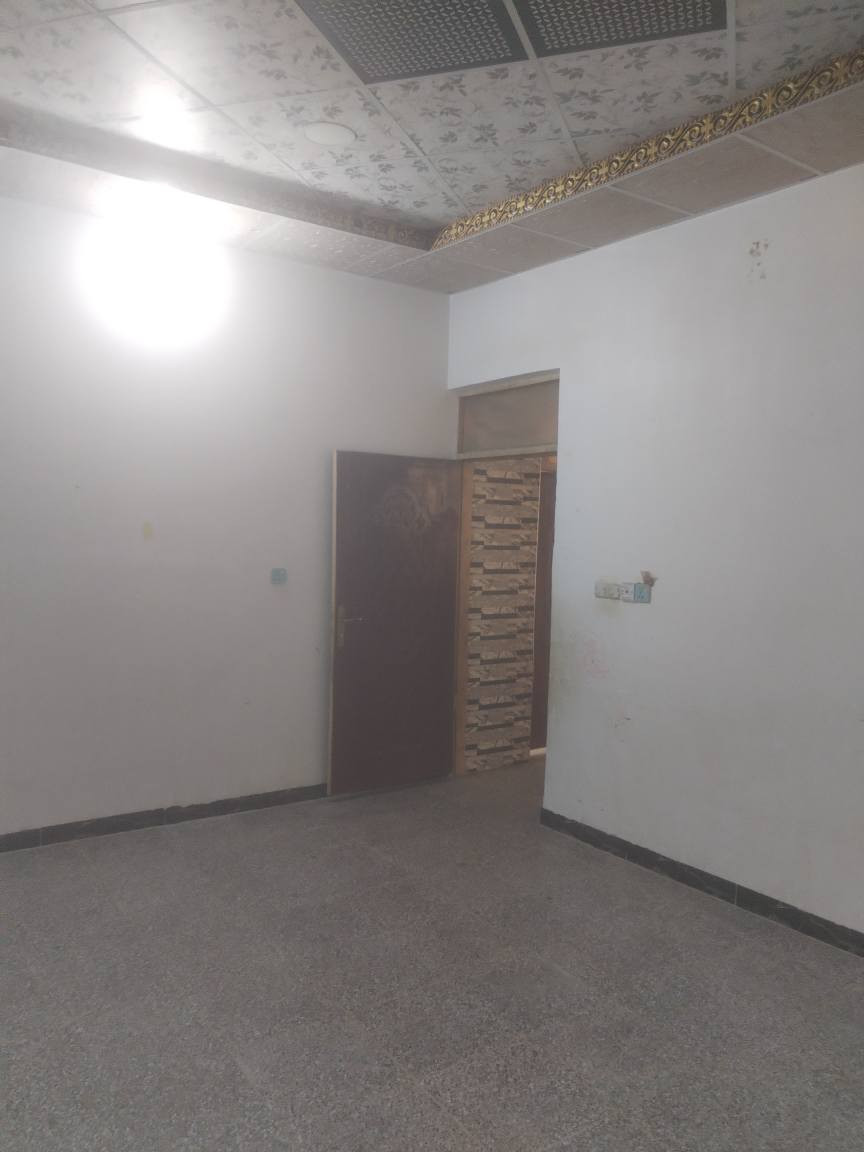 بيت ايجار مساحه 200متر بناء 130
غرفه وصاله واستقبال وصحيات
العنوان شارع المطحنه كافه الخدامات
ايجار 250 كل شهر بشهره
والاستفسار *********** النجف, العراق

