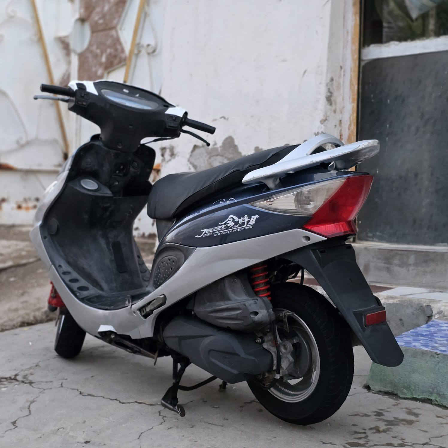 كامكو للبيع 14كفاله عامه أم طلعات
وين ما تريد افحص ما نقصه اي شي معدل ومحرك اخرس
سعر 675وبيه حك جيه 
مكاني ناصريه قلعه سكر ***********
