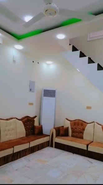 معروض لدينا في المكتب بيت المساحة 100 م طابقين بناءً حديث كونكريت مسلح فول مواصفات مع شقة معزولة خارج البيت ) بيت أستثمار او سكن ) العنوان حي العسكري قرب المخازن مكان كلش حلو وعلى ساحة مع حديقة إمامي البيت ) ملاحظة البيت سعره 235 مليون مطلوب اسكان 60 مليون تقطع من المبلغ بلاش الإتصال على *********** ابو علي الاسدي إذا عجبك المكان تعال للمكتب ويصير خير ان شاء الله بيع مستعجل
