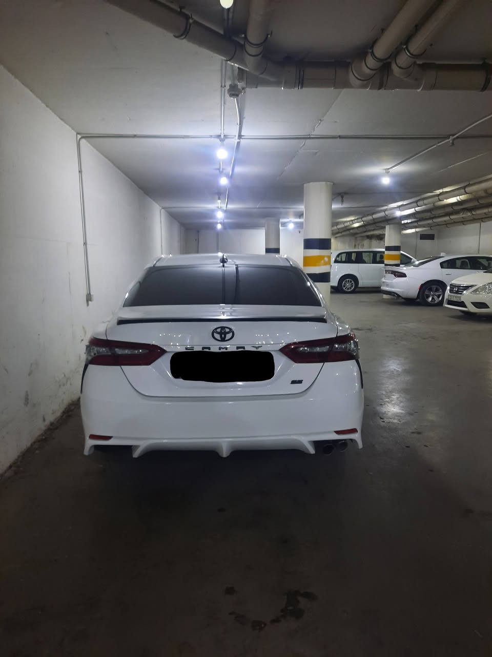 السلام عليكم 
‏
‏كامري SE
‏موديل 20
‏اللون ابيض 
‏گير + محرك مكفول
‏بك لايت محدث XSE
‏الضرر ٣ قطع + تعديل بارد شبر
‏مبدل صدر امامي كامل قبل اسبوع
‏السعر ١٨٠ ورقة 
‏مكان السيارة كركوك 
رقم شمالي
‏للاستفسار اكثر  ***********
‏
