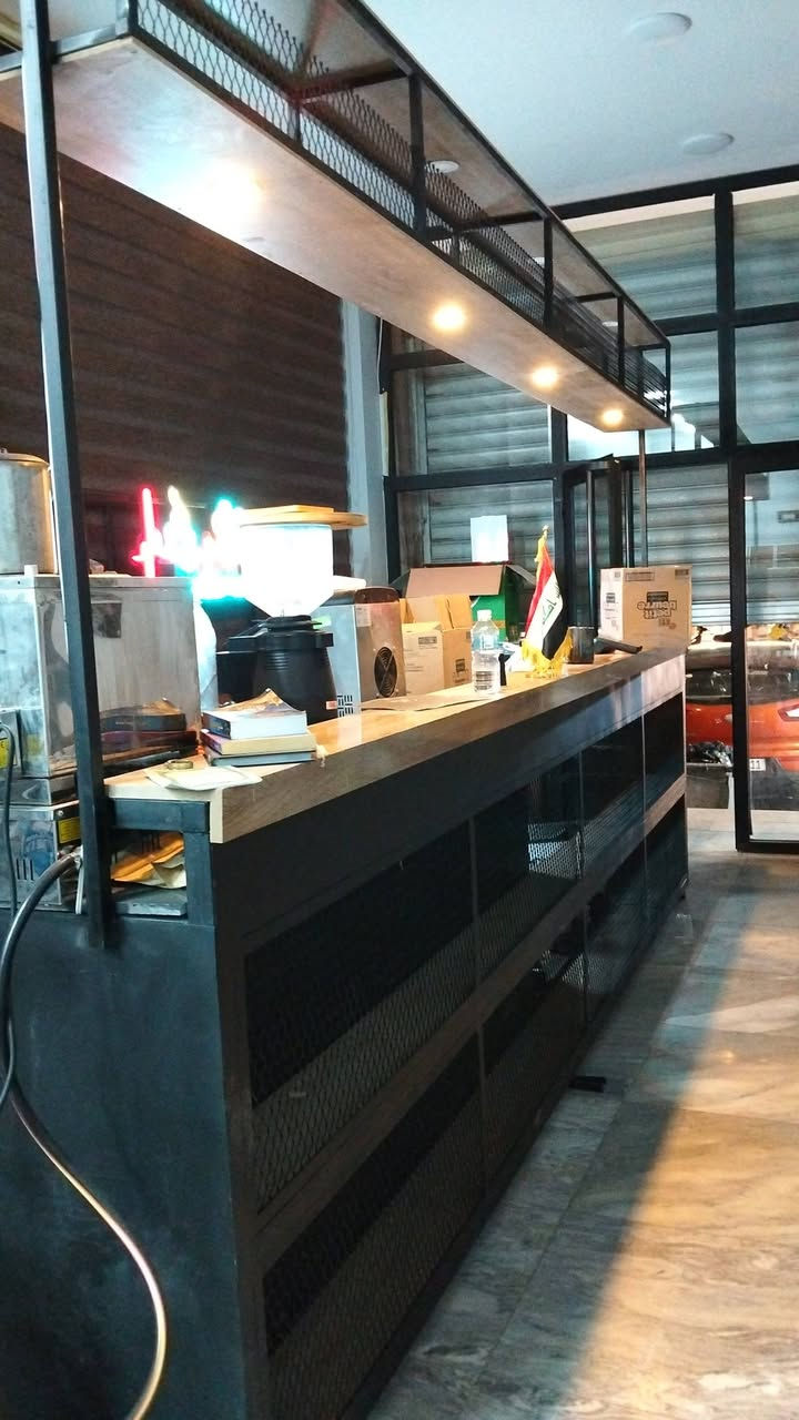 نظام #كاشير الرائد مفتوح المدة مع اثنين طابعات و مع كامل ملحقات 1٫250 بيها مجال اشوي 
ميز باريستا كامل مع ملحق جداري و سينك 1.500  بيها مجال لشراي #بيع_فوري بسبب سفر ***********
