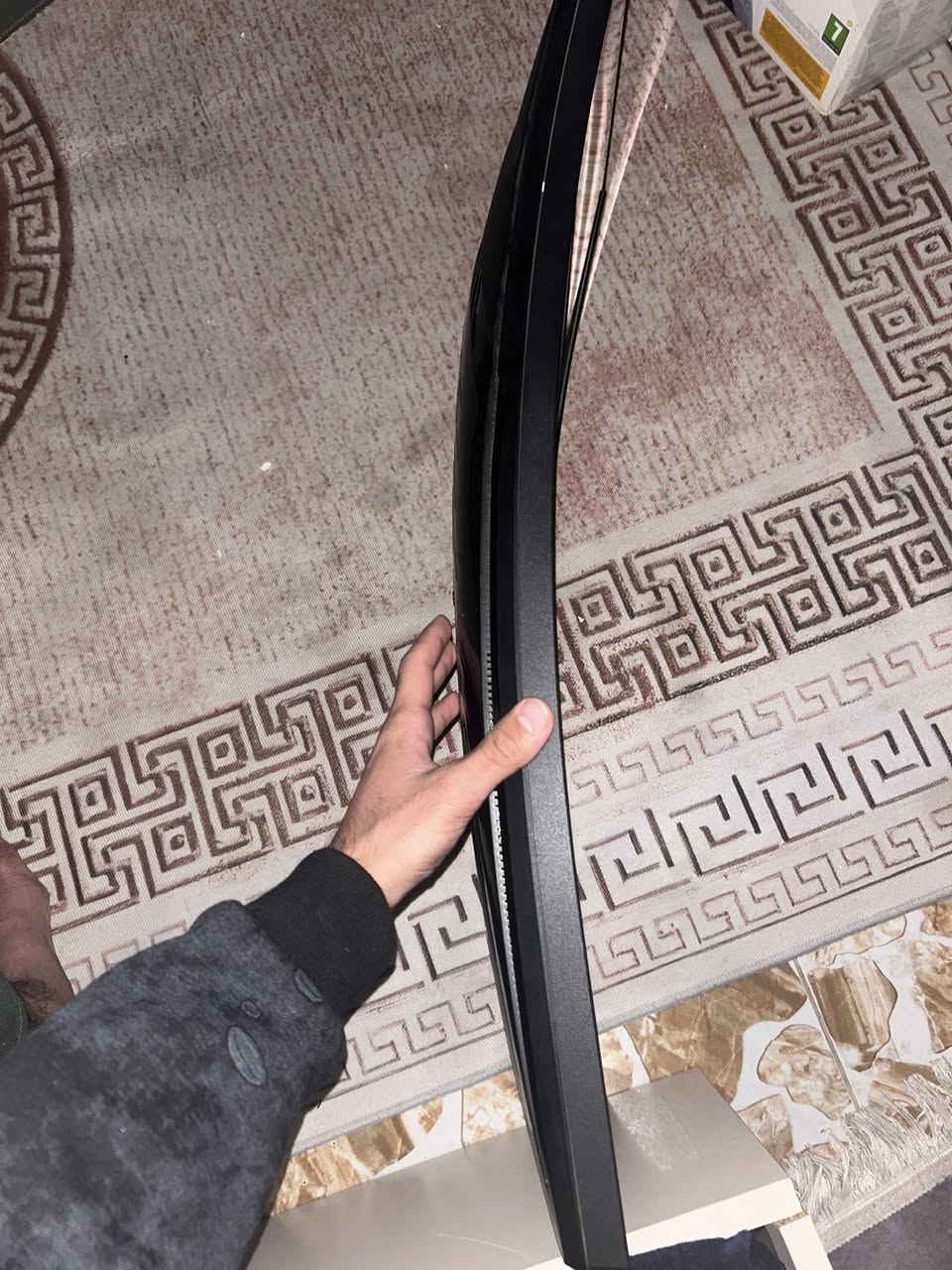 السلام عليكم شاشة msi حجمها 34 2k 144hz بيها hdr وحماية العين مقوسة 1500r بيها RGP من كدام ومن الظهر السعر 325 تجي تاخذها بتكسي او ب سيارتك مكاني بغداد الشعب حي البساتين رقمي *********** موجود واتساب او ماسنجر
