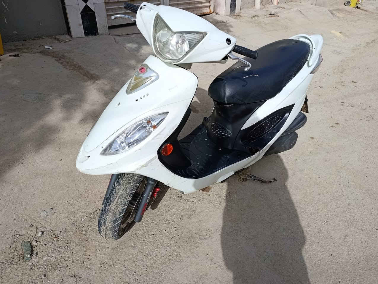 للبيع 💙
كامكو v2بوليس 
كهربائيات كله شغاله
مكينه تبخر  السعر 450. . ***********
مكاني الشطره.
