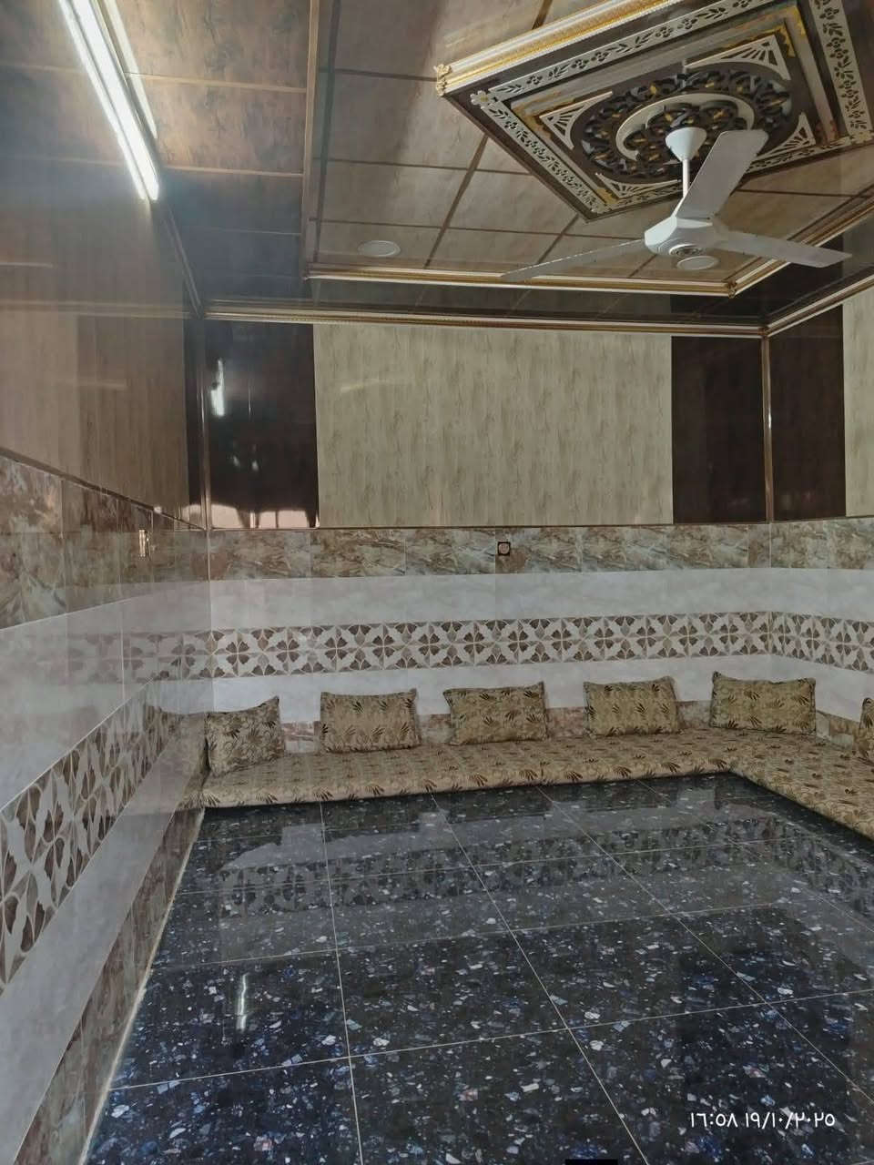 #عروض_مكتب_عـطـاء_الموصل
دار للبيع 

حي السماح  ال 24 شارع 15

المساحة 100 م واجهه 10 م ركن 

غرفتين نوم واستقبال ومطبخ ومشتملات  الطابق الثاني هيكل 

سند طابو الزهور 

خدمات// ماء //كهرباء //تبليط 

***********

***********

***********
