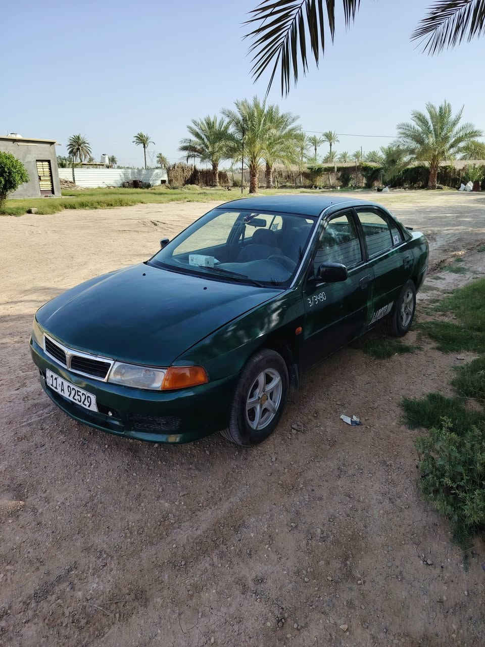 مسيو بيشي لانسر موديل ٩٩ رقم بغداد دولي سنويه لل ٣٠ هزه جديده بسمي السياره كير اوتماتيك محرك وكير خير من الله تخم تاير جديد غرفتهانضيفه تبريد ويه السويج السياره مضبوغه حزام صدرها نضيف  السياره 37 وبيها مجال مكان السياره بغداد اليوسفيه ***********
