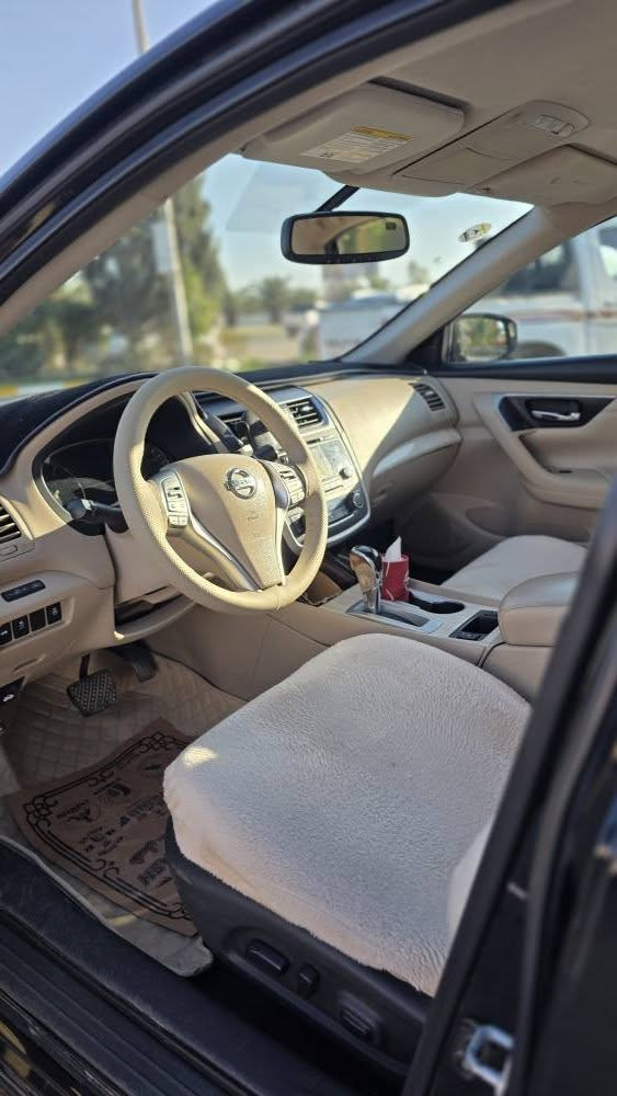 نیسان ئاڵتیما ئەمریکی 
2017 SL
ڕەش
ناوزەرد
کوشن سارد و گەرم
سوکان هیتەر
ڤۆلیۆم
ئاوێنە ئیشارەت
ڕادارە
بەسمە و حاسە
١ پارچەیە تەنها بۆنید و تۆزێک کوتە ساردی هەیە.
ماڵەکە جوان و بێ کێشەیە بێ مەسرفە
4تایەی لۆکی لەژێرە
سەنەوی تازەیە
 بەشەرتی تەحویل و غەرامە
ژمارە مۆبایل
*********** 
     نرخ: ١٢٣ گەڵا
لە کەلارم

نسيان ألتيما موديل 2017 SL فول موصفات.
داخل اصفر
 محرك وكير بشرط
الضرر واضحه ١قطع صبغ شوية بارد/ رقم سلمانية سنويه لحد ٢٠٣٠
هزه جديده
كشن تدفئه جلد
سترين تدفئه
رادار نقطه عمياء
بصمه/
حساسات
لون اسود 
4تايرات جديده
السياره جاهزه
سنویە جدید
رقم تلفون *********** كالار, السليمانية
