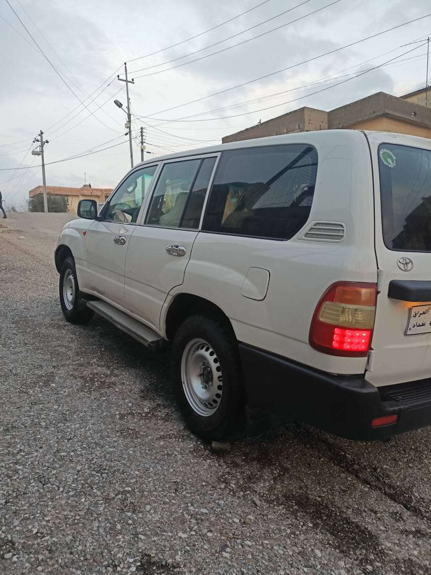 مونیکامۆدیل 2000ئاڕمی سلیمانی پلاستیک بە شەرتی ئە وەلیاتوغە رامە وهە وشتیک بە شە رت گیڕومە کینە وئە کسل بە شە رت تایە یتازە دە  لوبی لە ژیرە دە عمولی درانی هیچ نیە  حیزام بۆیاخ بی شانوسە خف بۆیاخی هە تاحە زکە ی جوانە ماشە ڵا بی چاڵوشوخت وسارد  وە ک شوشە وایە ماشەڵا هە موگیانی بە شە رت ماڵی دۆستە سعری 96وە رە قە وتۆێ مە عامە لە شۆین سلیمانی   ***********mm*********** السليمانية, العراق
