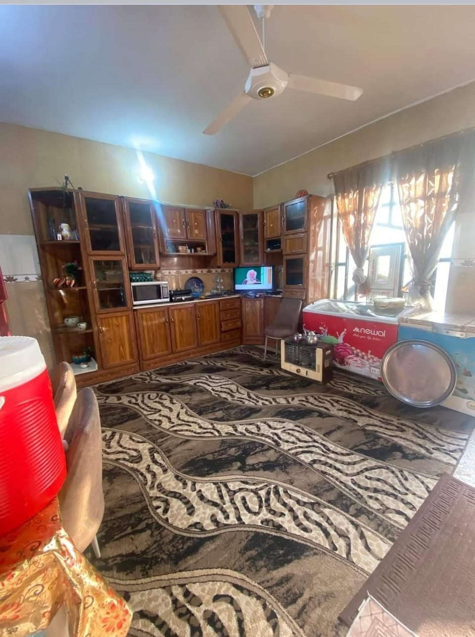 دار 🏠 تجاري  للبيع  حولي زهور نصب على شارع
مساحه /171. قرب قسم تربيه تكريت 
واجه 9
نزال 19
5 غرف نوم 🛌
الاستفسار اتصل على 
***********
