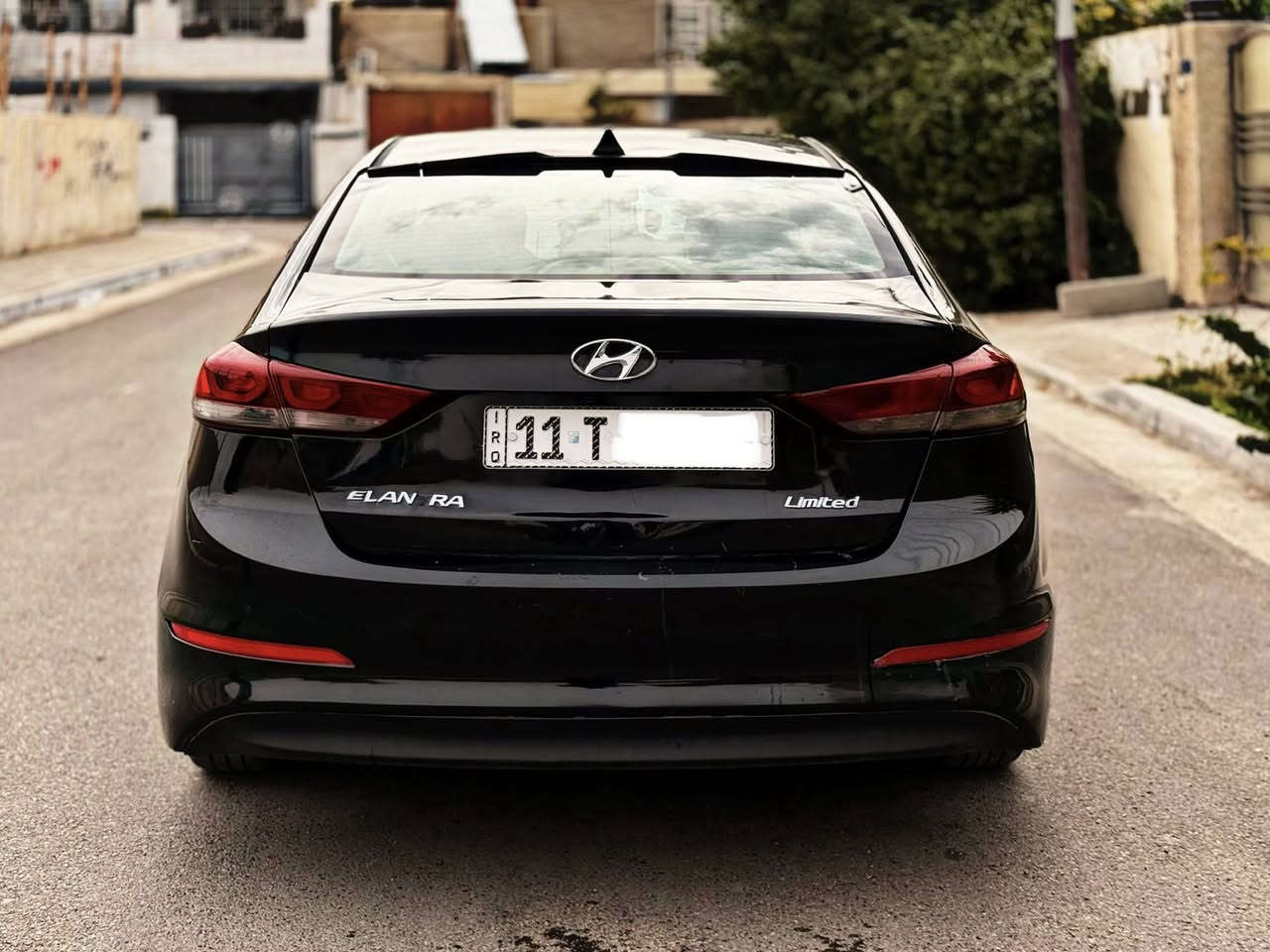 السلام عليكم
0790 222 9182
النترا وارد امريكي فول مواصفات لمتد
رقم بغداد هزه وسنويه جديد بأسمي
ماشية 113 الف حقيقي
حادث خلفي صندوق فقط بدون ايرباك
بالعراق نضرب جاملغ خلفي ايسر معدل مصبوغ
 محرك دوش 2000 مكفول من الفتح والتصليح هو والكير
مواصفات السيارات
رادار جانبي + رادار خلفي
فتحة
اشاير مري
بصمه تشغيل وبصمة بيبان
شاشه كبيرة
تدفئة مقود + كشنات امامي + خلفي
كشنات كهرباء + كشنات ذاكرة خزن
منضومة زنون كاملة 
مود درايف رياضي واقتصادي وعادي
تبريد مناخين منعزل
السعر 115 وبيها مجال ان شاءالله
عنواني بغداد / حي الاعلام
